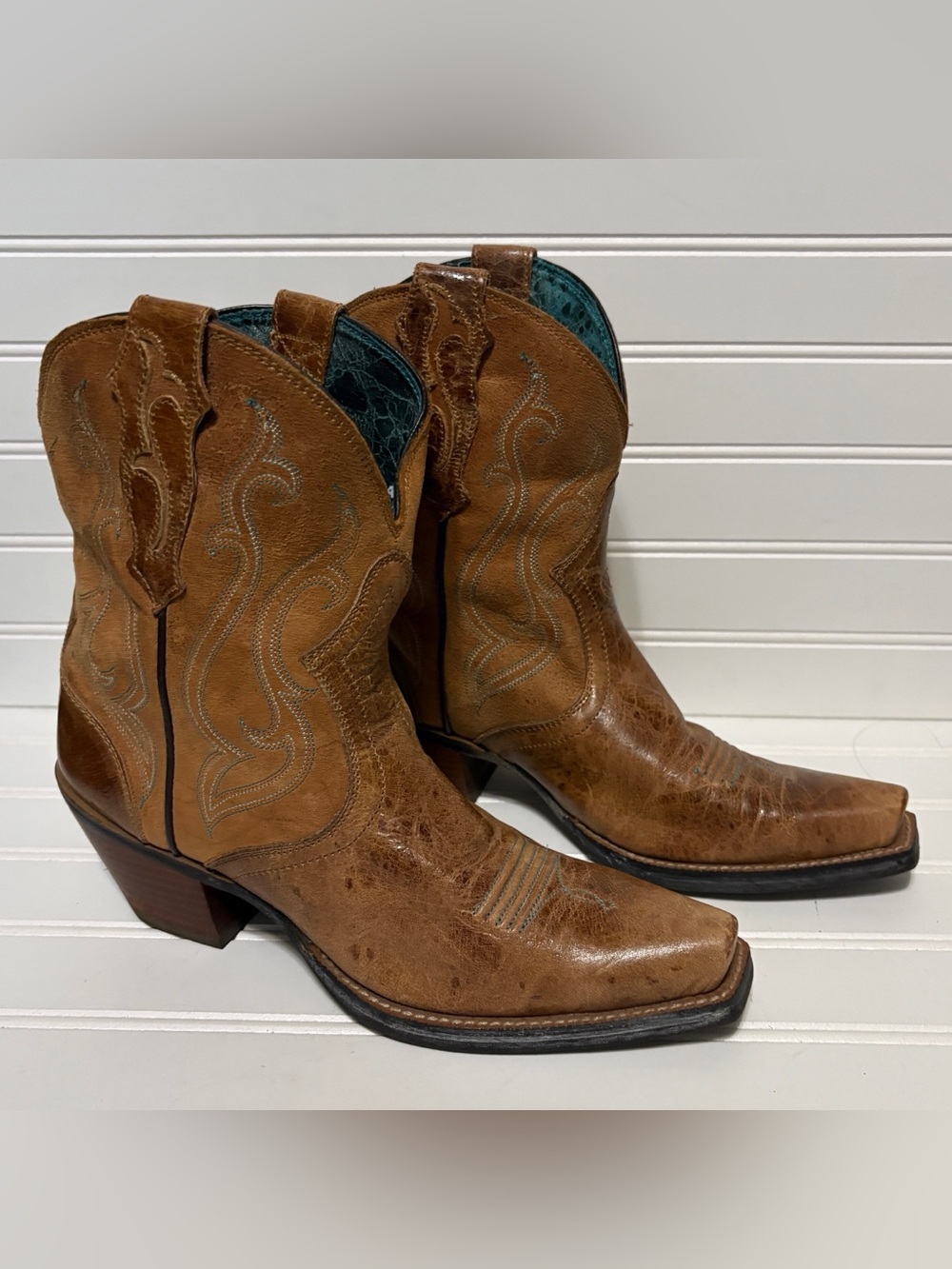 ARIAT Brown Suede Ankle Distressed Snip Toe Cowboy Boots Booties Womens Size 8 B